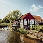 The Mill House - Watermill *